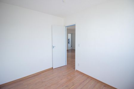 Quarto 2 de apartamento para alugar com 2 quartos, 44m² em Caiapos, Contagem