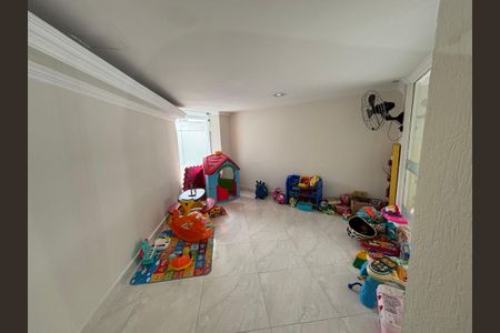 Apartamento à venda com 56m², 2 quartos e 1 vaga Apartamento à venda com 56m², 2 quartos e 1 vagaSalão de jogos