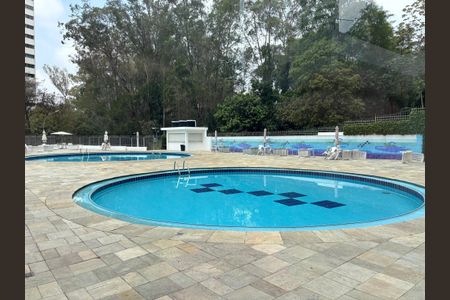 Apartamento à venda com 56m², 2 quartos e 1 vaga Apartamento à venda com 56m², 2 quartos e 1 vagaPiscina