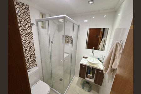 Apartamento à venda com 56m², 2 quartos e 1 vaga Apartamento à venda com 56m², 2 quartos e 1 vagaBanheiro