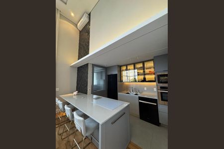 Apartamento à venda com 134m², 2 quartos e 3 vagasFoto 01