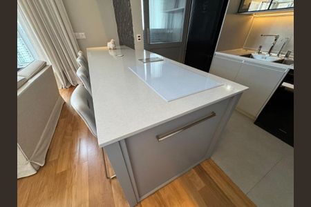 Apartamento à venda com 134m², 2 quartos e 3 vagasFoto 01