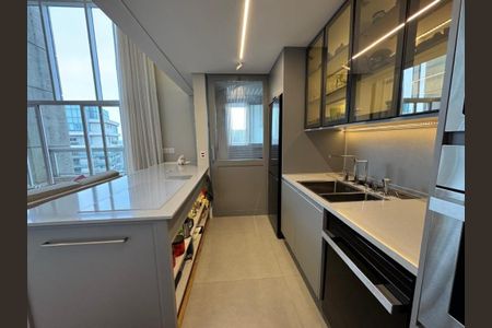Apartamento à venda com 134m², 2 quartos e 3 vagasFoto 01