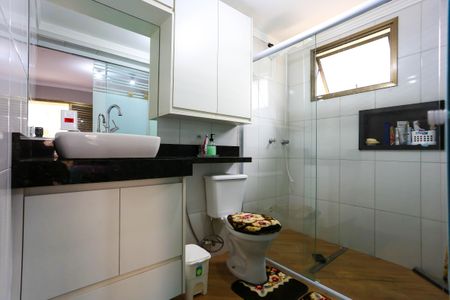 Apartamento à venda com 112m², 3 quartos e 2 vagas Apartamento à venda com 112m², 3 quartos e 2 vagasBanheiro da Suíte