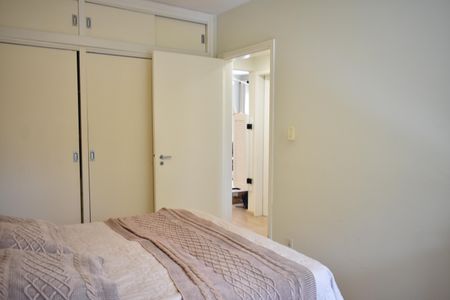 Apartamento à venda com 97m², 2 quartos e 1 vagaQuarto 2