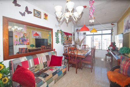 Sala de apartamento à venda com 1 quarto, 70m² em Centro Histórico, Porto Alegre