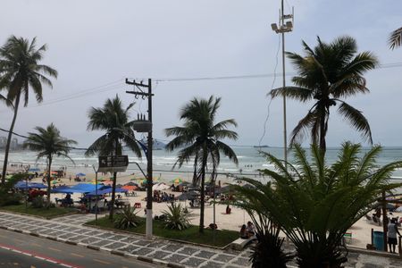 Vista de apartamento para alugar com 5 quartos, 180m² em Vila Luis Antonio, Guarujá