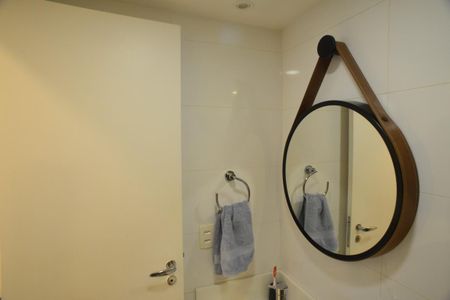 Apartamento à venda com 74m², 2 quartos e 2 vagas Apartamento à venda com 74m², 2 quartos e 2 vagasBanheiro Social