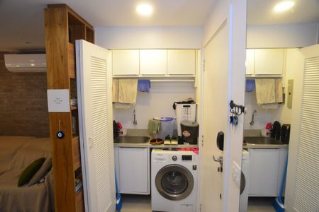 Apartamento à venda com 74m², 2 quartos e 2 vagas Apartamento à venda com 74m², 2 quartos e 2 vagasÁrea de Serviço