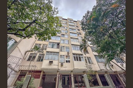Apartamento à venda com 70m², 1 quarto e sem vaga Apartamento à venda com 70m², 1 quarto e sem vagaFachada