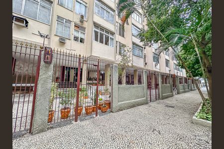 Apartamento à venda com 70m², 1 quarto e sem vaga Apartamento à venda com 70m², 1 quarto e sem vagaFachada