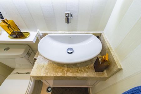 Apartamento à venda com 124m², 3 quartos e 2 vagas Apartamento à venda com 124m², 3 quartos e 2 vagasLavabo