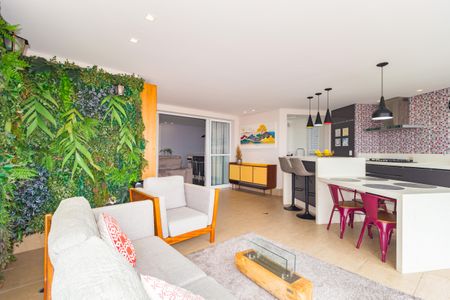 Apartamento à venda com 124m², 3 quartos e 2 vagas Apartamento à venda com 124m², 3 quartos e 2 vagasVaranda da Sala