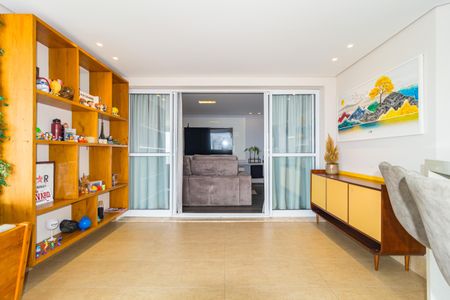 Apartamento à venda com 124m², 3 quartos e 2 vagas Apartamento à venda com 124m², 3 quartos e 2 vagasVaranda da Sala