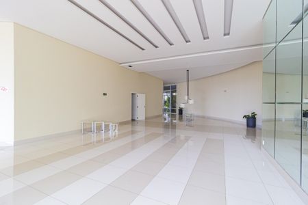 Apartamento à venda com 124m², 3 quartos e 2 vagas Apartamento à venda com 124m², 3 quartos e 2 vagasHall social