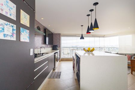 Apartamento à venda com 124m², 3 quartos e 2 vagas Apartamento à venda com 124m², 3 quartos e 2 vagasCozinha