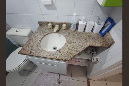 Apartamento à venda com 72m², 2 quartos e 1 vagaBanheiro