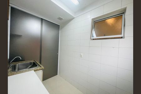 Apartamento à venda com 103m², 3 quartos e 2 vagas Apartamento à venda com 103m², 3 quartos e 2 vagasÁrea de Serviço