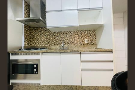 Apartamento à venda com 103m², 3 quartos e 2 vagas Apartamento à venda com 103m², 3 quartos e 2 vagasCozinha
