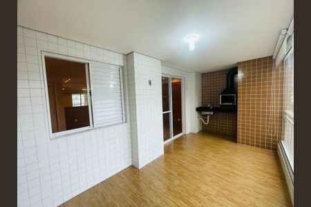 Apartamento à venda com 103m², 3 quartos e 2 vagas Apartamento à venda com 103m², 3 quartos e 2 vagasVaranda