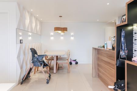 Apartamento à venda com 98m², 3 quartos e 2 vagas Apartamento à venda com 98m², 3 quartos e 2 vagasSala