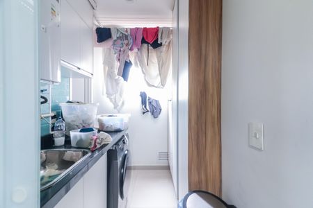 Apartamento à venda com 98m², 3 quartos e 2 vagas Apartamento à venda com 98m², 3 quartos e 2 vagasCozinha e Área de Serviço