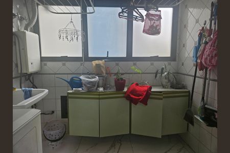 Apartamento à venda com 84m², 3 quartos e 2 vagas Apartamento à venda com 84m², 3 quartos e 2 vagasÁrea de Serviço