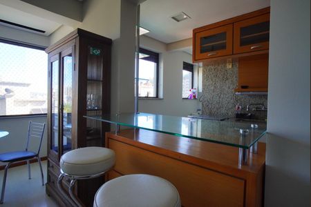 Apartamento para alugar com 65m², 2 quartos e 1 vagaCozinha e Área de Serviço