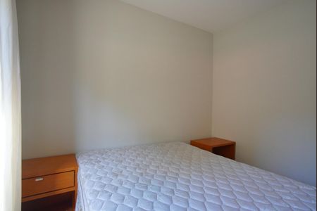 Quarto 2 de apartamento para alugar com 2 quartos, 65m² em Petrópolis, Porto Alegre