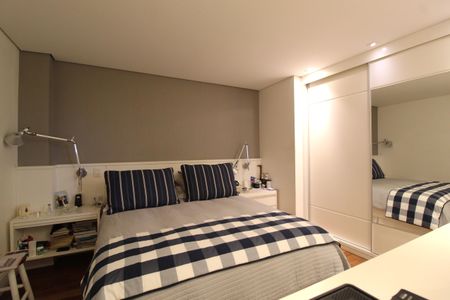 Apartamento à venda com 215m², 3 quartos e 3 vagasSuíte