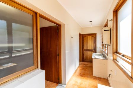 Casa de condomínio à venda com 504m², 4 quartos e 8 vagas Casa de condomínio à venda com 504m², 4 quartos e 8 vagasÁrea de Serviço