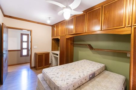 Casa de condomínio à venda com 504m², 4 quartos e 8 vagas Casa de condomínio à venda com 504m², 4 quartos e 8 vagasSuíte 1