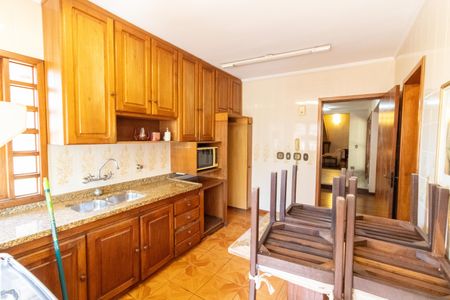 Casa de condomínio à venda com 504m², 4 quartos e 8 vagas Casa de condomínio à venda com 504m², 4 quartos e 8 vagasCozinha