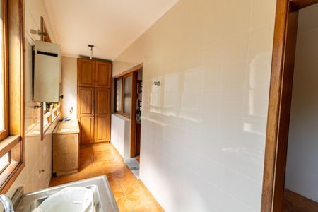 Casa de condomínio à venda com 504m², 4 quartos e 8 vagas Casa de condomínio à venda com 504m², 4 quartos e 8 vagasÁrea de Serviço