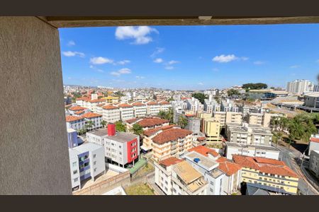 Apartamento à venda com 130m², 3 quartos e 4 vagas