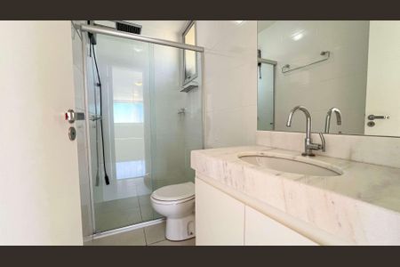 Apartamento à venda com 130m², 3 quartos e 4 vagas