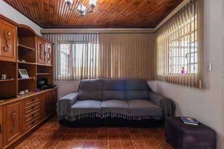 Casa à venda com 161m², 2 quartos e 7 vagas Casa à venda com 161m², 2 quartos e 7 vagasSala
