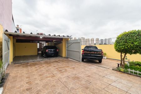 Casa à venda com 161m², 2 quartos e 7 vagas Casa à venda com 161m², 2 quartos e 7 vagasÁrea Externa