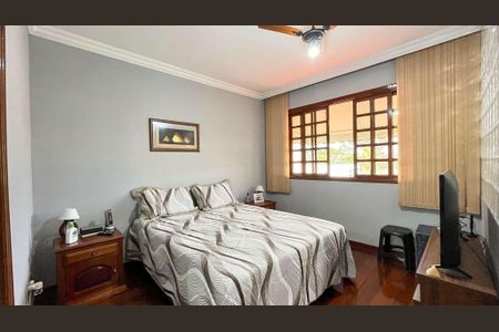 Casa à venda com 3 quartos, 418m² em Palmares, Belo Horizonte