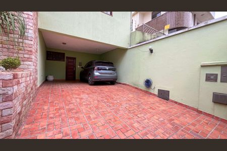 Casa à venda com 418m², 3 quartos e 4 vagas