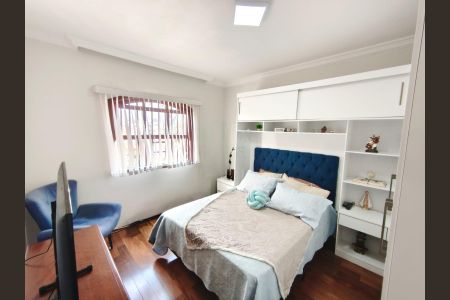 Casa à venda com 250m², 4 quartos e 6 vagasQuarto 