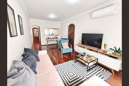 Sala de casa à venda com 4 quartos, 250m² em Vila Granada, São Paulo