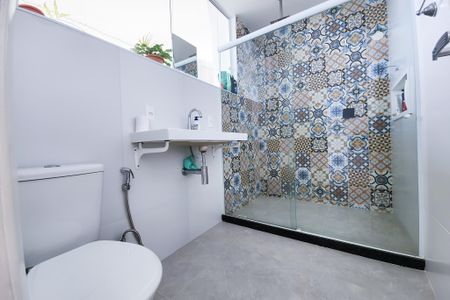 Apartamento para alugar com 400m², 6 quartos e sem vaga Apartamento para alugar com 400m², 6 quartos e sem vagaBanheiro Social 1