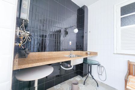 Apartamento para alugar com 400m², 6 quartos e sem vaga Apartamento para alugar com 400m², 6 quartos e sem vagaÁrea de Serviço