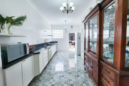 Apartamento para alugar com 400m², 6 quartos e sem vaga Apartamento para alugar com 400m², 6 quartos e sem vagaCozinha