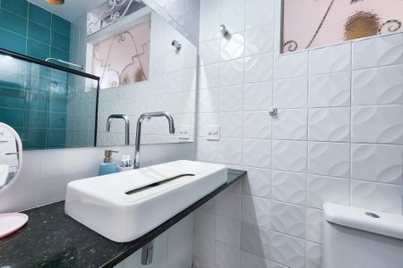 Apartamento para alugar com 400m², 6 quartos e sem vaga Apartamento para alugar com 400m², 6 quartos e sem vagaBanheiro da Suíte