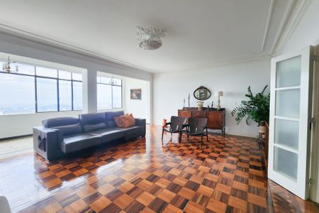 Apartamento para alugar com 400m², 6 quartos e sem vaga Apartamento para alugar com 400m², 6 quartos e sem vagaSala