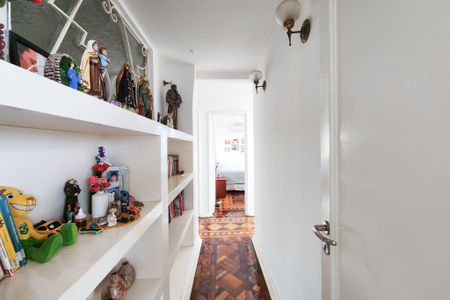 Apartamento para alugar com 400m², 6 quartos e sem vaga Apartamento para alugar com 400m², 6 quartos e sem vagaCorredor