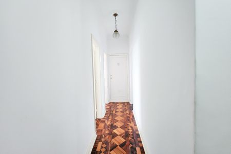 Apartamento para alugar com 400m², 6 quartos e sem vaga Apartamento para alugar com 400m², 6 quartos e sem vagaCorredor