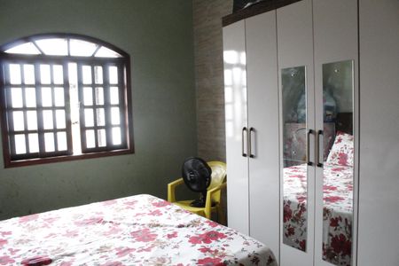 Casa à venda com 98m², 2 quartos e sem vagaSuíte